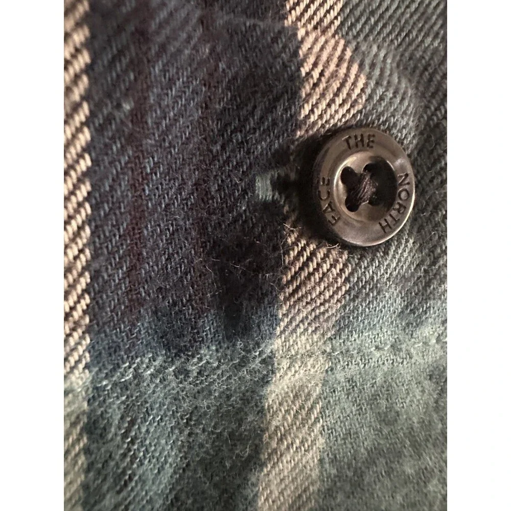 The North Face Arroyo Light Weight Button Flannel Teal Navy Plaid Size Large